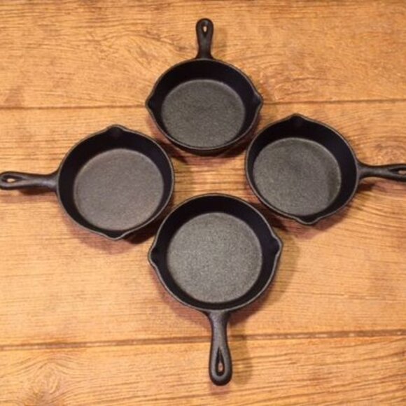 Four Old Mountain Cast Iron Spoon Rest Mini-Skillet 4 1/2" wide Four 0166-10137 - Picture 7 of 16